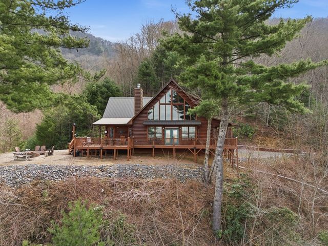 830 Noonday Sun Ridge, Topton, NC 28781