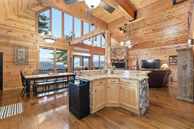 830 Noonday Sun Ridge, Topton, NC 28781
