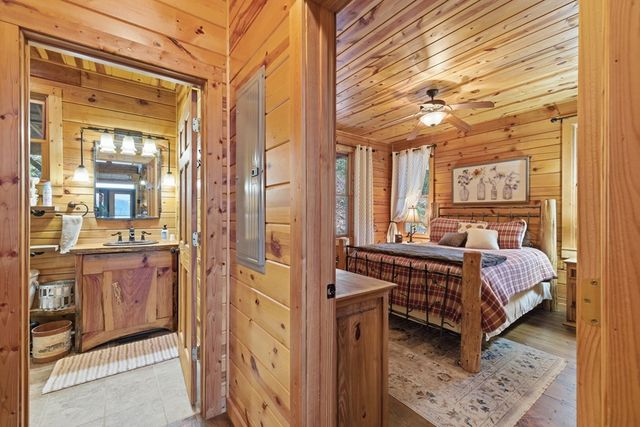 830 Noonday Sun Ridge, Topton, NC 28781