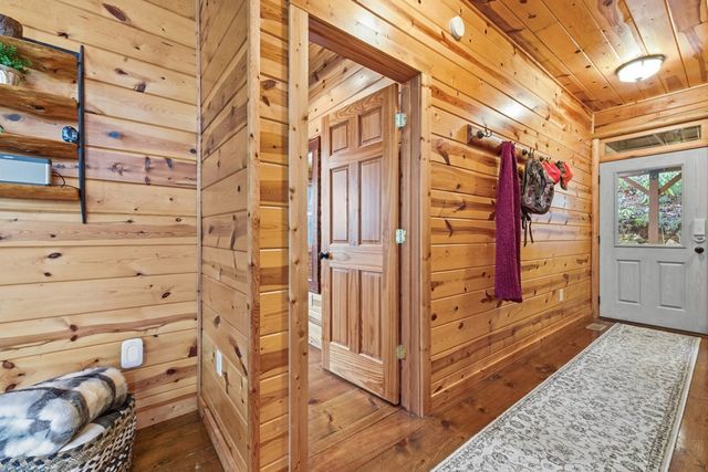 830 Noonday Sun Ridge, Topton, NC 28781