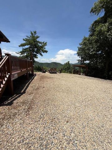 830 Noonday Sun Ridge, Topton, NC 28781