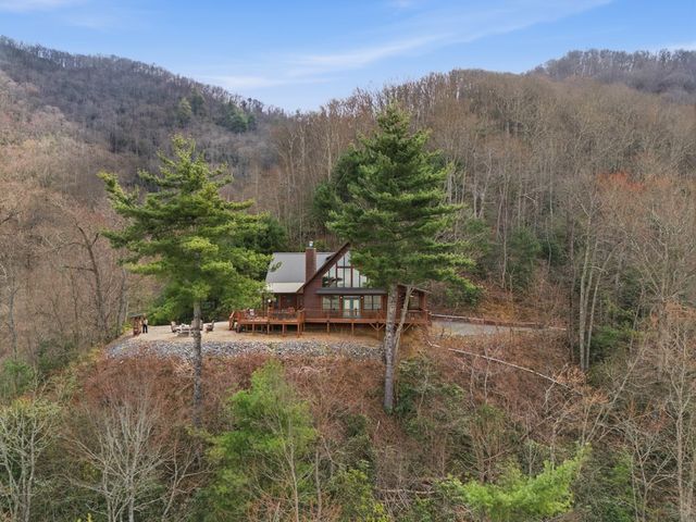 830 Noonday Sun Ridge, Topton, NC 28781