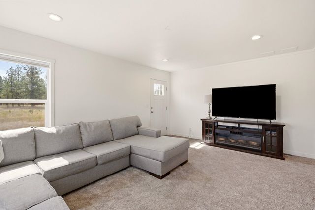 23518 S Malloy Prairie Rd, Cheney, WA 99004