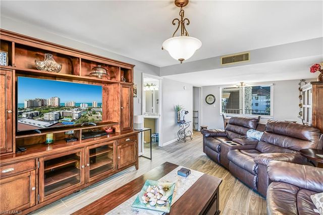 921 Seagrape DR 308B, Marco Island, FL 34145