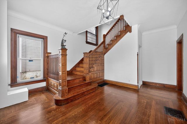 834 Rockdale Avenue, Cincinnati, OH 45229