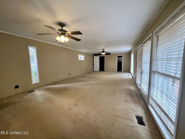 209 N Bolivar Avenue, Cleveland, MS 38732