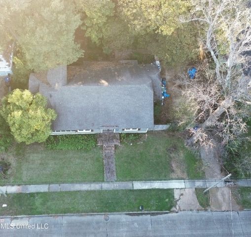 209 N Bolivar Avenue, Cleveland, MS 38732