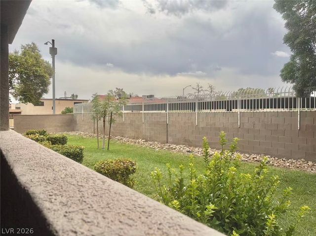 5525 West Flamingo Road 1025, Las Vegas, NV 89103