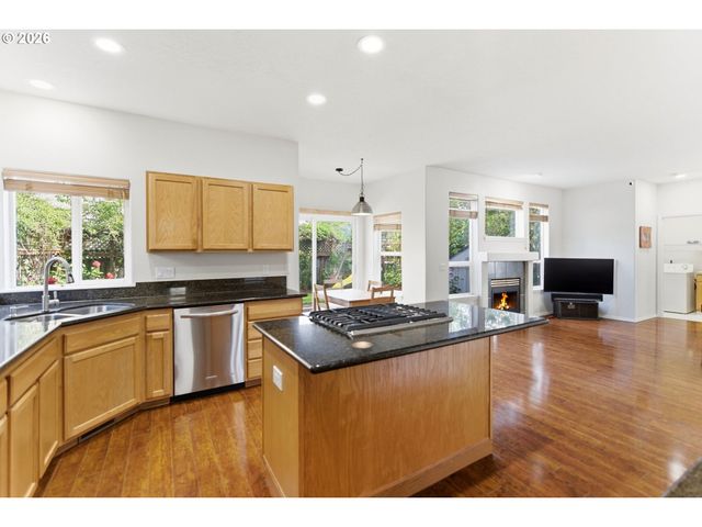 12643 Sw CANVASBACK Way, Beaverton, OR 97007