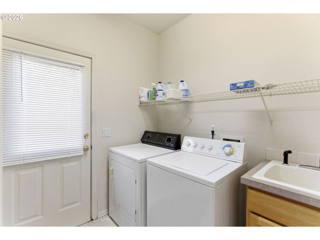 12643 Sw CANVASBACK Way, Beaverton, OR 97007