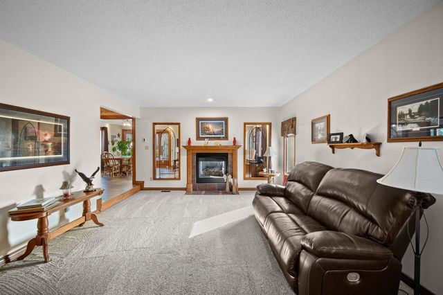 233 24th Street, West Des Moines, IA 50265