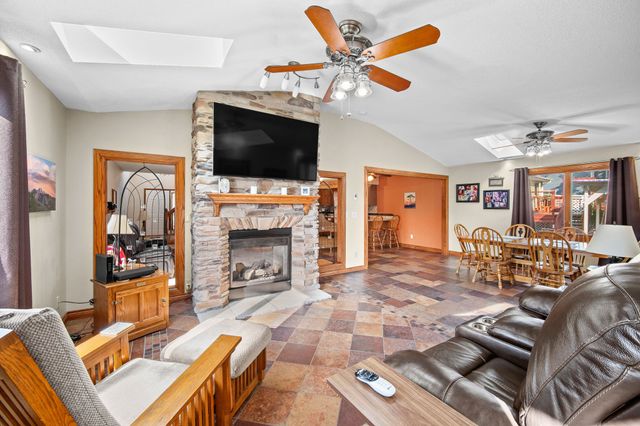 233 24th Street, West Des Moines, IA 50265