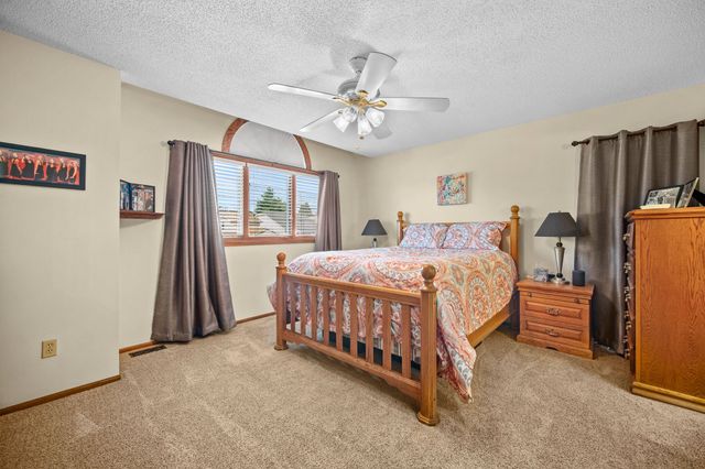 233 24th Street, West Des Moines, IA 50265