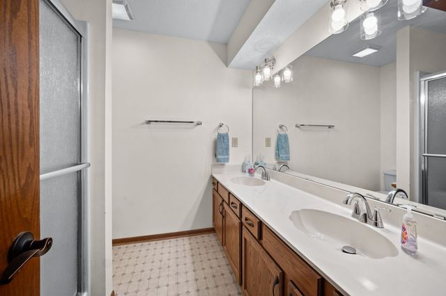 233 24th Street, West Des Moines, IA 50265