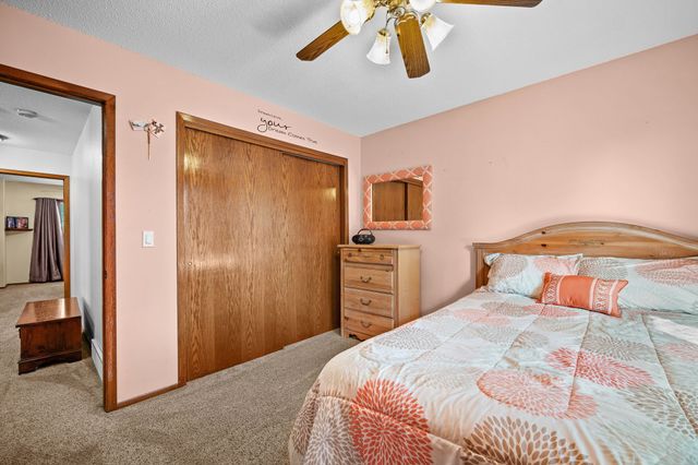 233 24th Street, West Des Moines, IA 50265