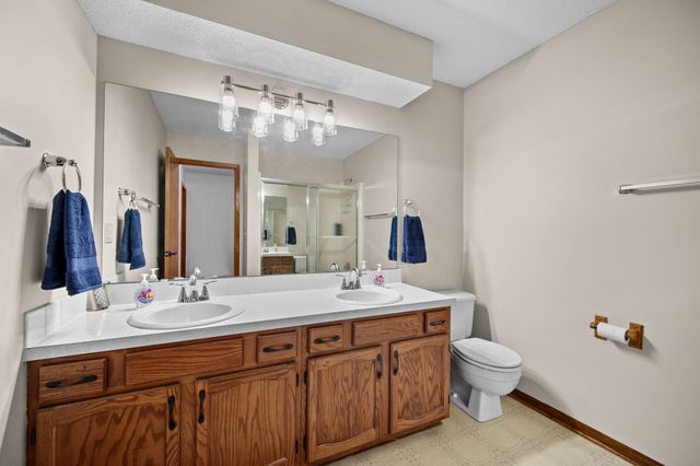 233 24th Street, West Des Moines, IA 50265