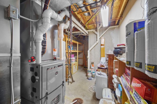 233 24th Street, West Des Moines, IA 50265