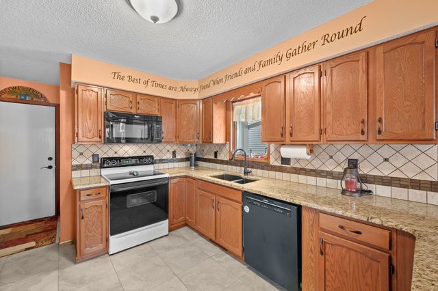 233 24th Street, West Des Moines, IA 50265