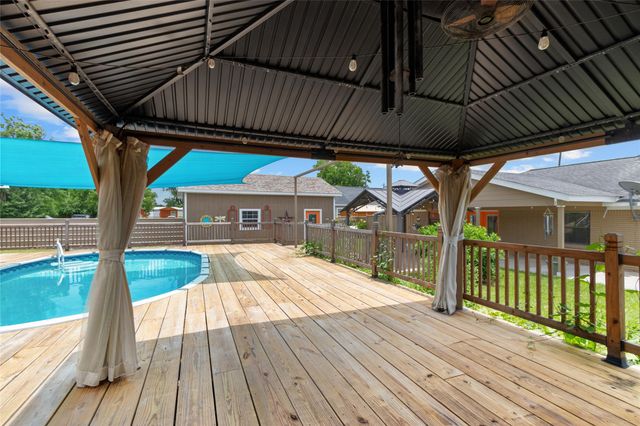 16815 Avenue A, Channelview, TX 77530