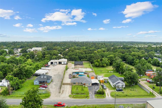16815 Avenue A, Channelview, TX 77530