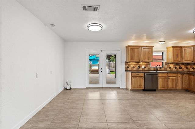 16815 Avenue A, Channelview, TX 77530