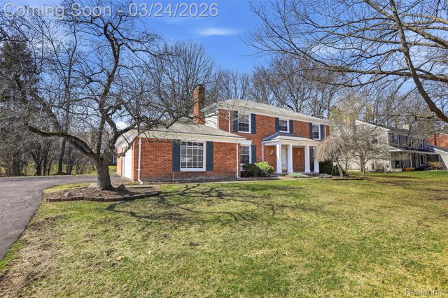 5972 Barnstable Court, West Bloomfield Charter Township, MI 48322