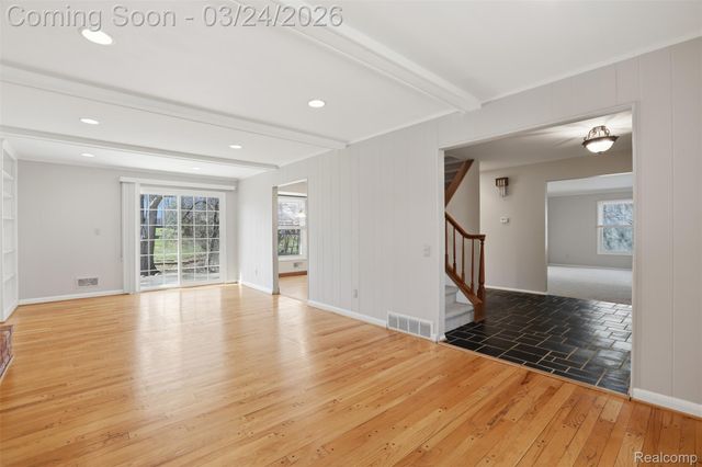 5972 Barnstable Court, West Bloomfield Charter Township, MI 48322