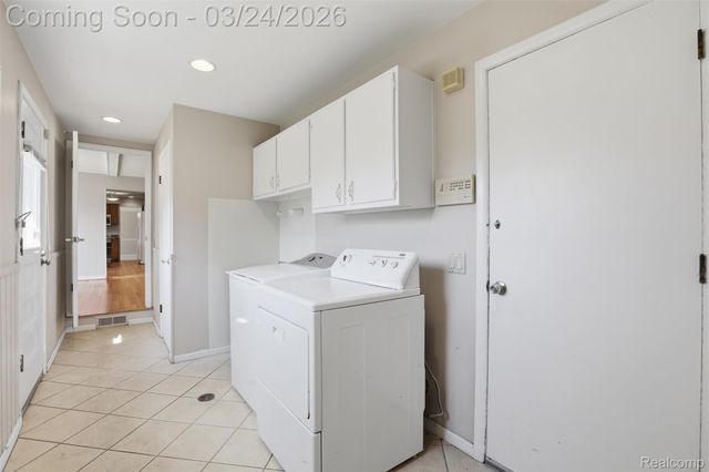 5972 Barnstable Court, West Bloomfield Charter Township, MI 48322