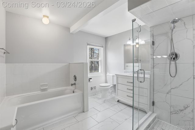 5972 Barnstable Court, West Bloomfield Charter Township, MI 48322