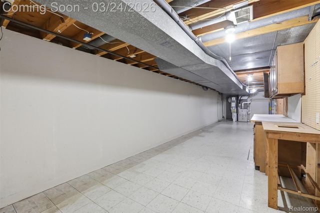 5972 Barnstable Court, West Bloomfield Charter Township, MI 48322