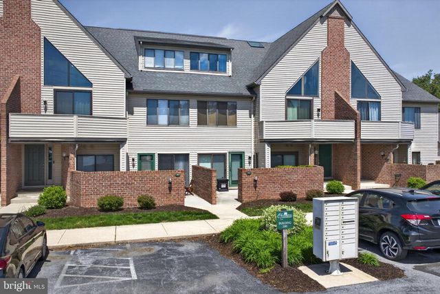 204 CHERRINGTON DR, Harrisburg, PA 17110