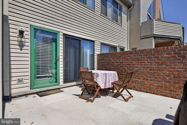 204 CHERRINGTON DR, Harrisburg, PA 17110