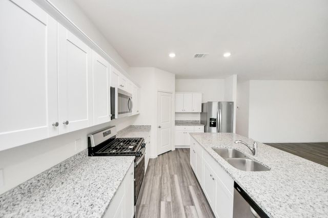 10304 Tuscan Valley Drive, Rosharon, TX 77583