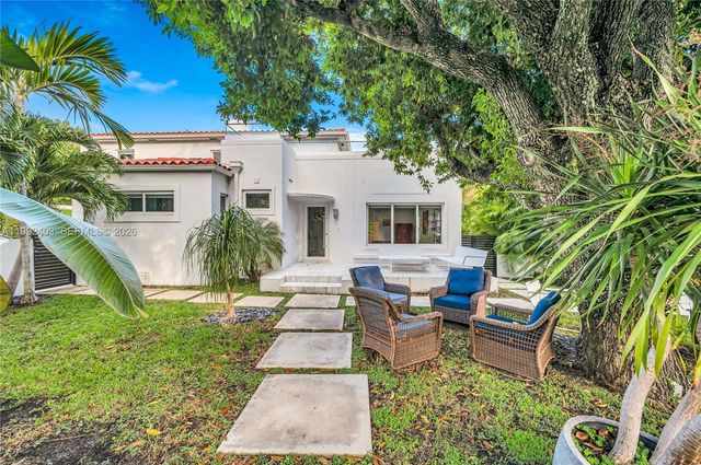 4321 Nautilus Dr, Miami Beach, FL 33140