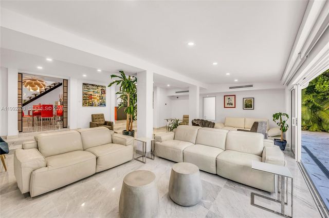 4321 Nautilus Dr, Miami Beach, FL 33140