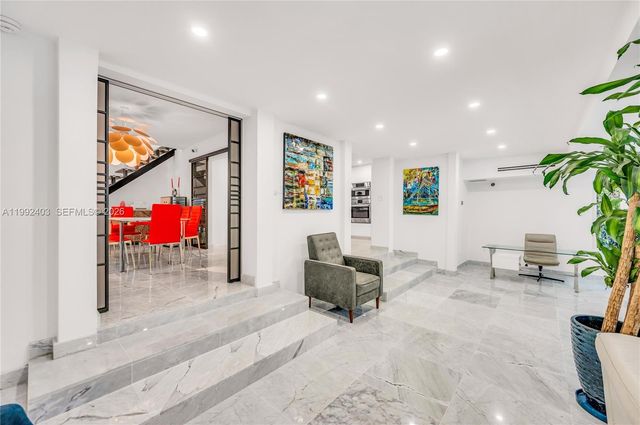 4321 Nautilus Dr, Miami Beach, FL 33140