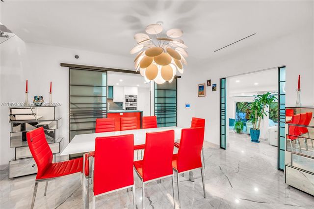 4321 Nautilus Dr, Miami Beach, FL 33140