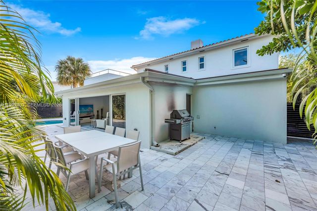 4321 Nautilus Dr, Miami Beach, FL 33140