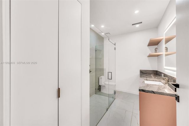 4321 Nautilus Dr, Miami Beach, FL 33140