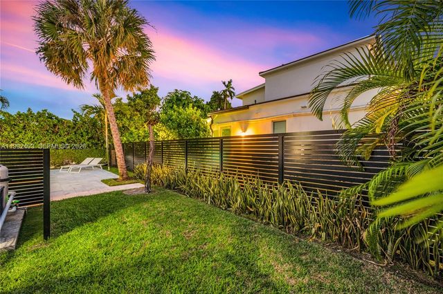 4321 Nautilus Dr, Miami Beach, FL 33140