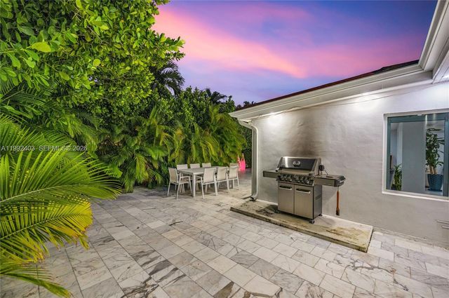 4321 Nautilus Dr, Miami Beach, FL 33140