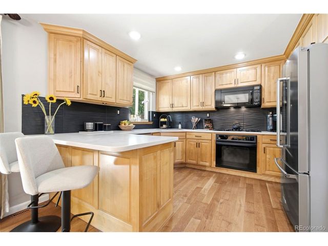 11835 Swadley Dr, Lakewood, CO 80215