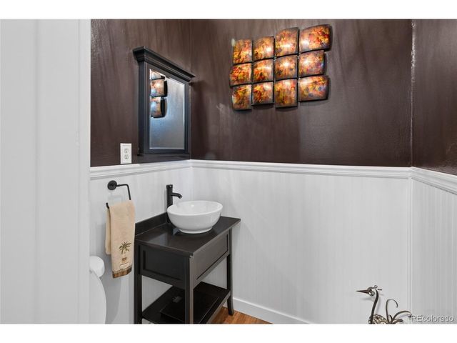 11835 Swadley Dr, Lakewood, CO 80215