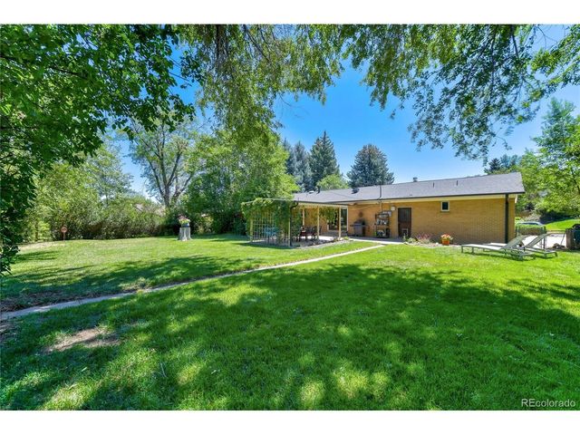 11835 Swadley Dr, Lakewood, CO 80215