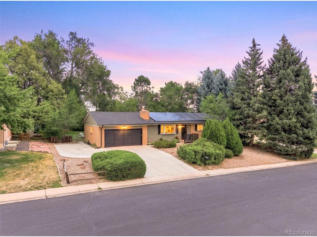 11835 Swadley Dr, Lakewood, CO 80215
