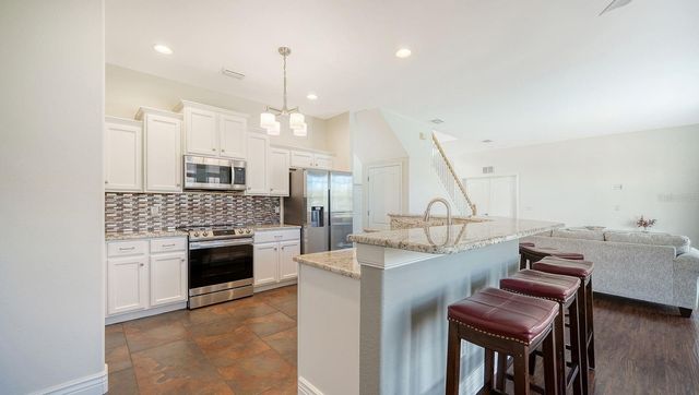 152 NEW BRITON COURT, Bradenton, FL 34212