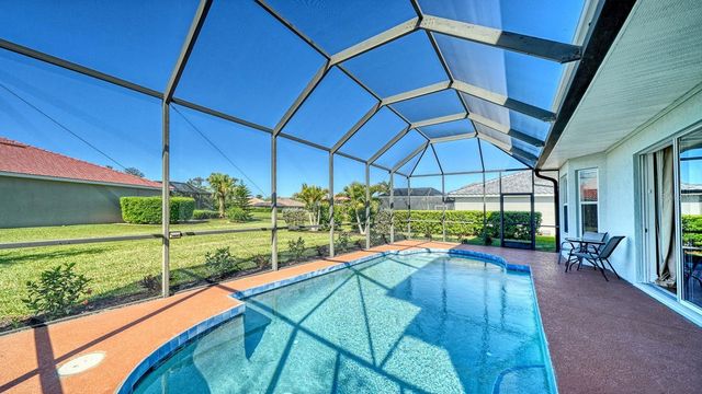 152 NEW BRITON COURT, Bradenton, FL 34212