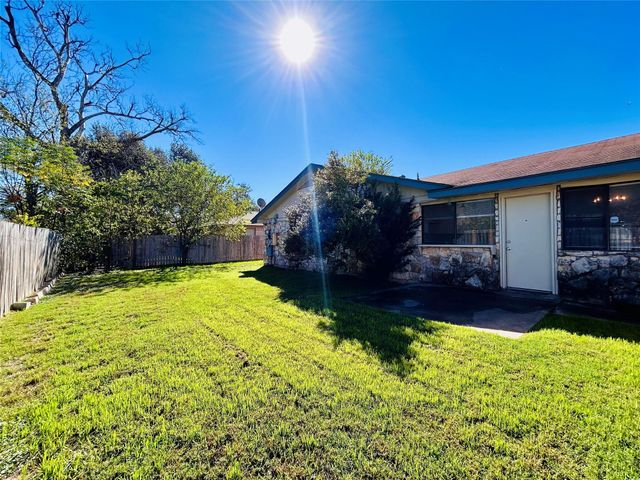 12005 Charing Cross RD A, Austin, TX 78759