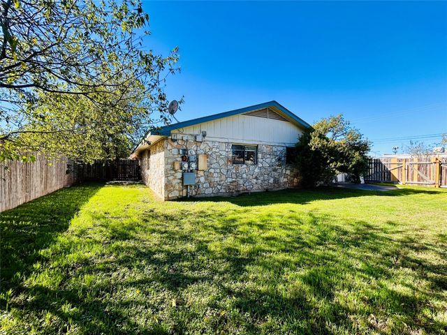 12005 Charing Cross RD A, Austin, TX 78759