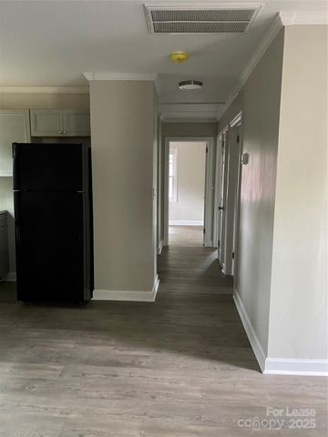 811 Seldon Drive, Charlotte, NC 28216